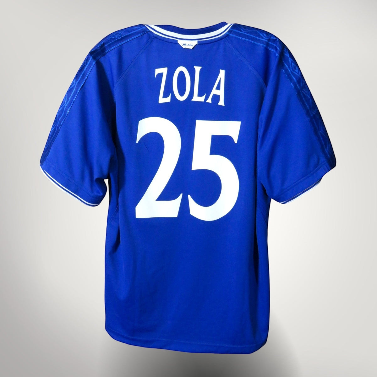 Vintage Chelsea 1999-2001 Home football shirt with Zola 25 print, size L | Nostalgic Football Shirts