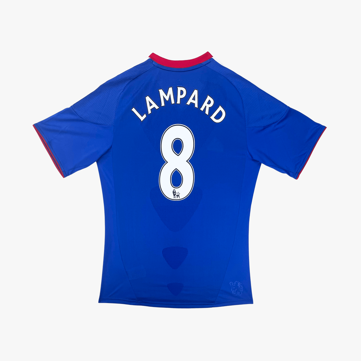 Vintage Chelsea 2010-2011 Home football shirt with Lampard 8 print, size S, product code P95900 | Nostalgic Football Shirts