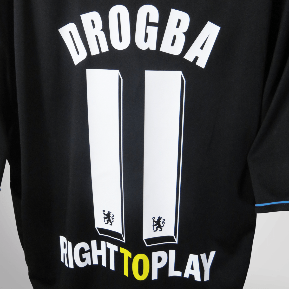 Chelsea 2011-12 Away Drogba #11 Shirt L