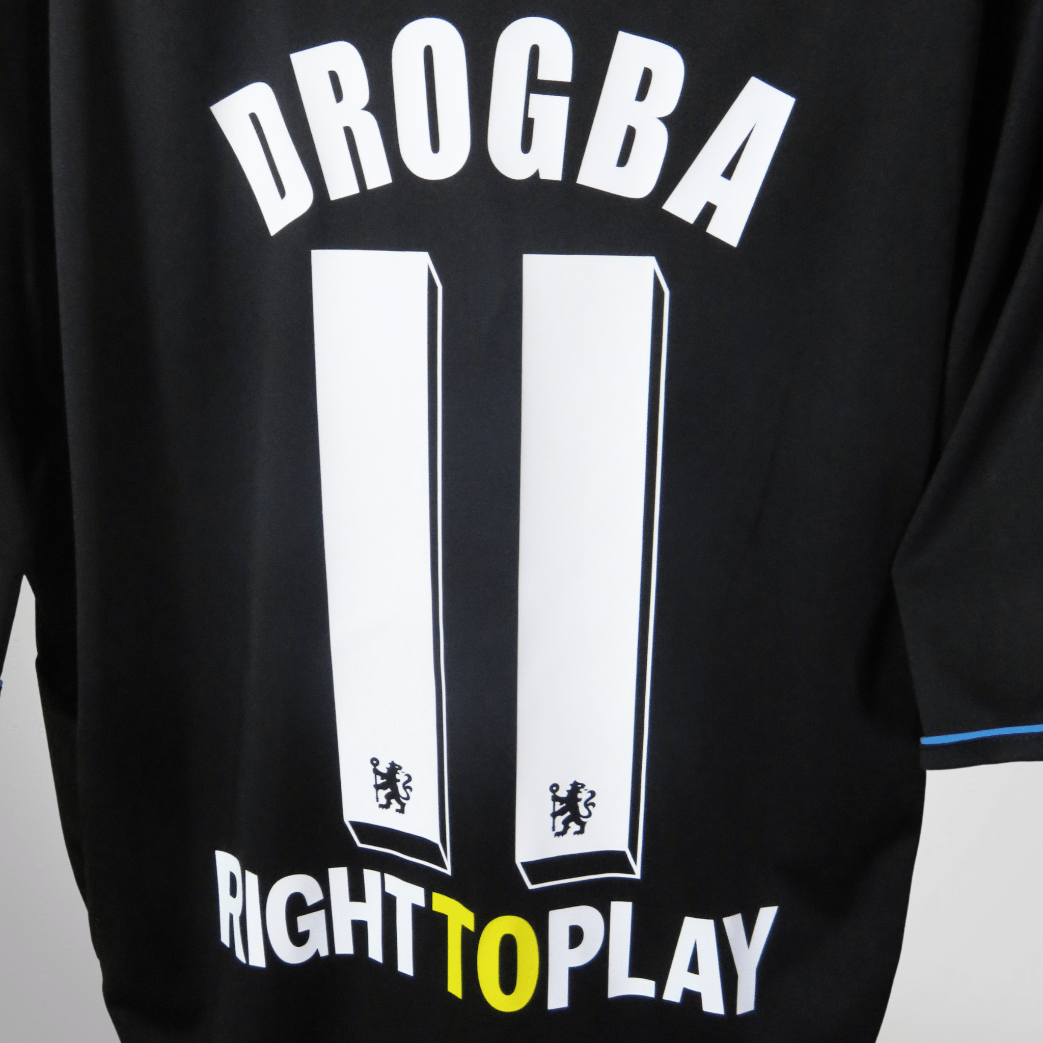 Chelsea 2011-12 Away Drogba #11 Shirt L