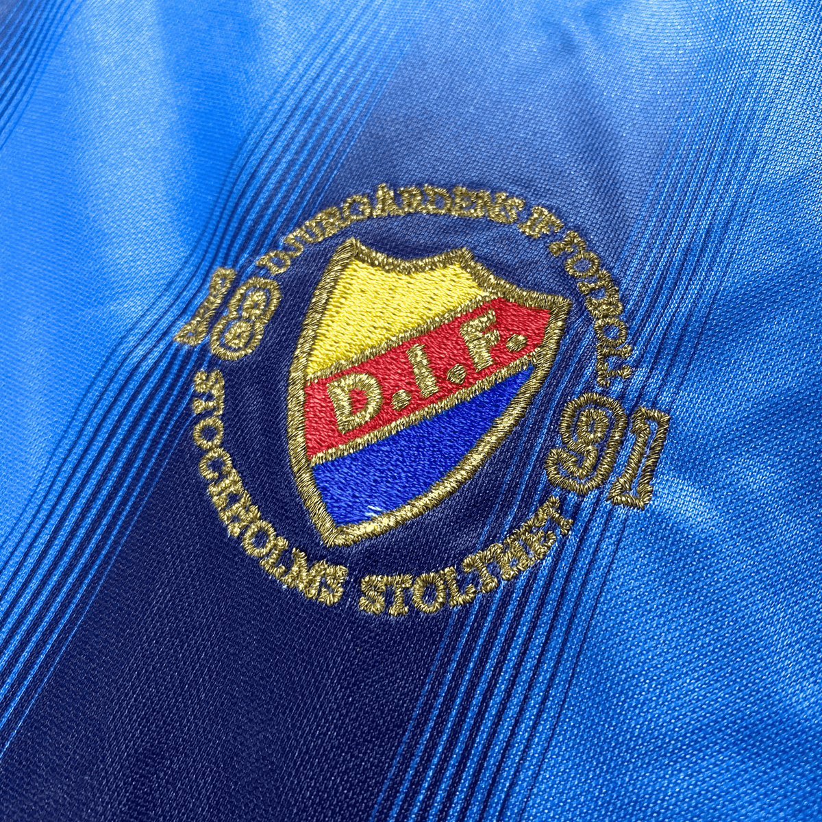 Original Djurgårdens IF 2004-2005 Home football shirt, size XL | Nostalgic Football Shirts