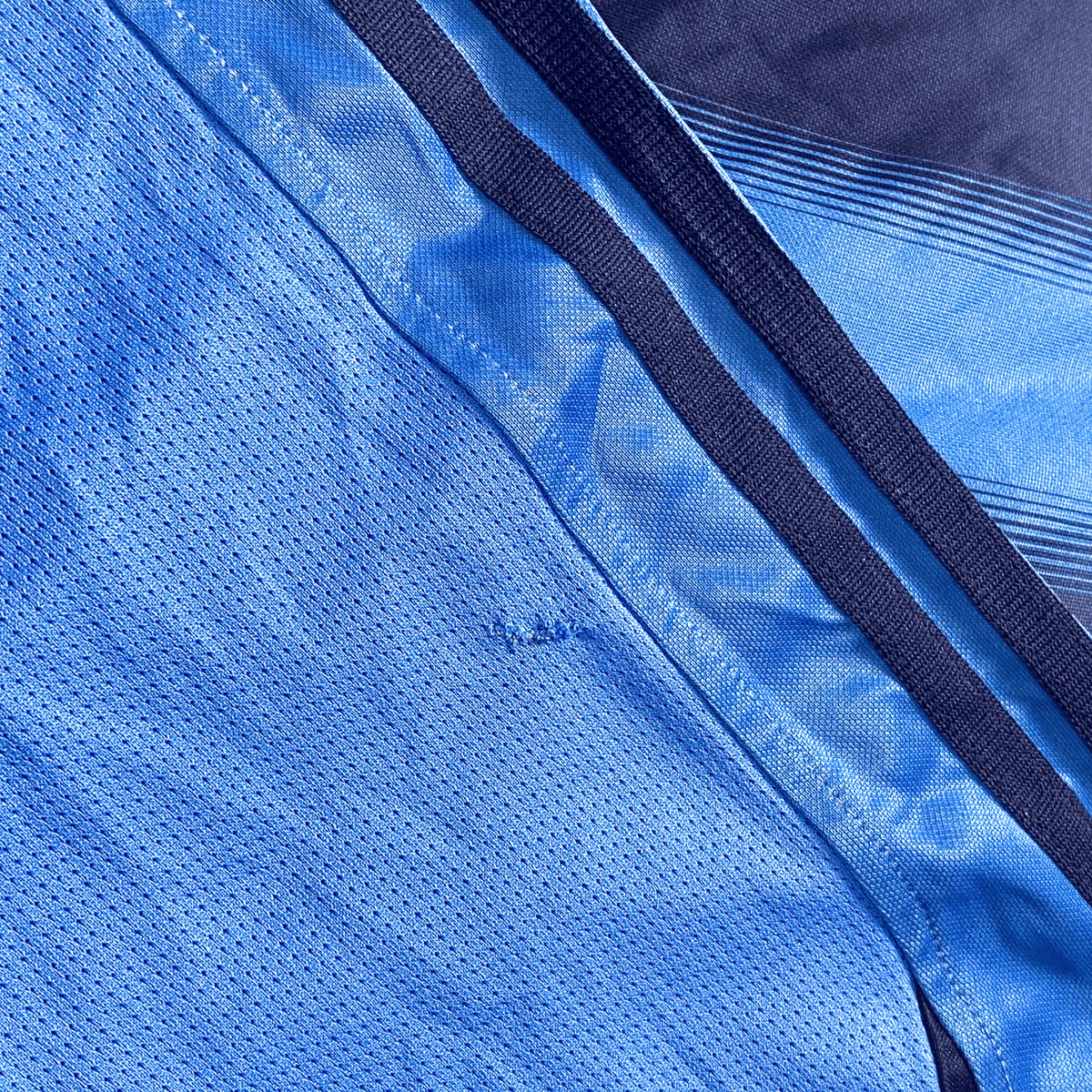 Retro Djurgårdens IF 2004-2005 Home football jersey by Adidas, size XL | Nostalgic Football Shirts