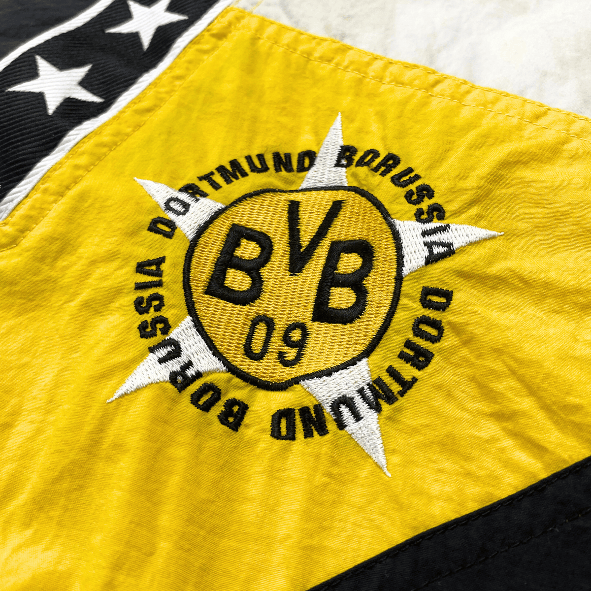 Retro Dortmund 1994-1995 Training jacket by Nike, size XL | Nostalgic Football Shirts