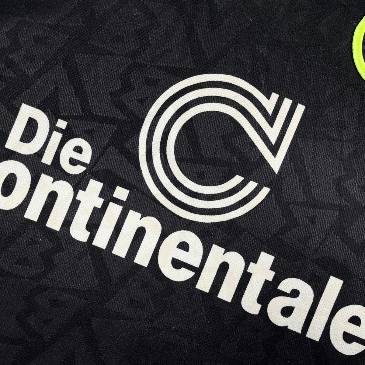 Original Dortmund 1995-1996 Away longsleeve football shirt, size XL | Nostalgic Football Shirts