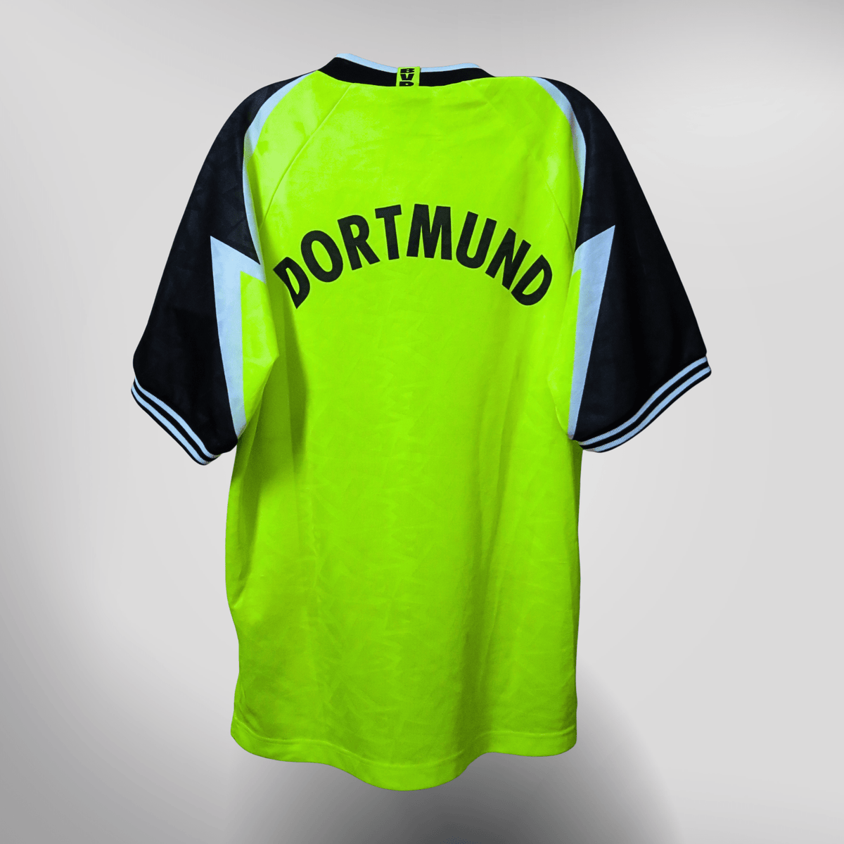 Authentic Nike Dortmund 1995-1996 Home shirt, size S | Nostalgic Football Shirts