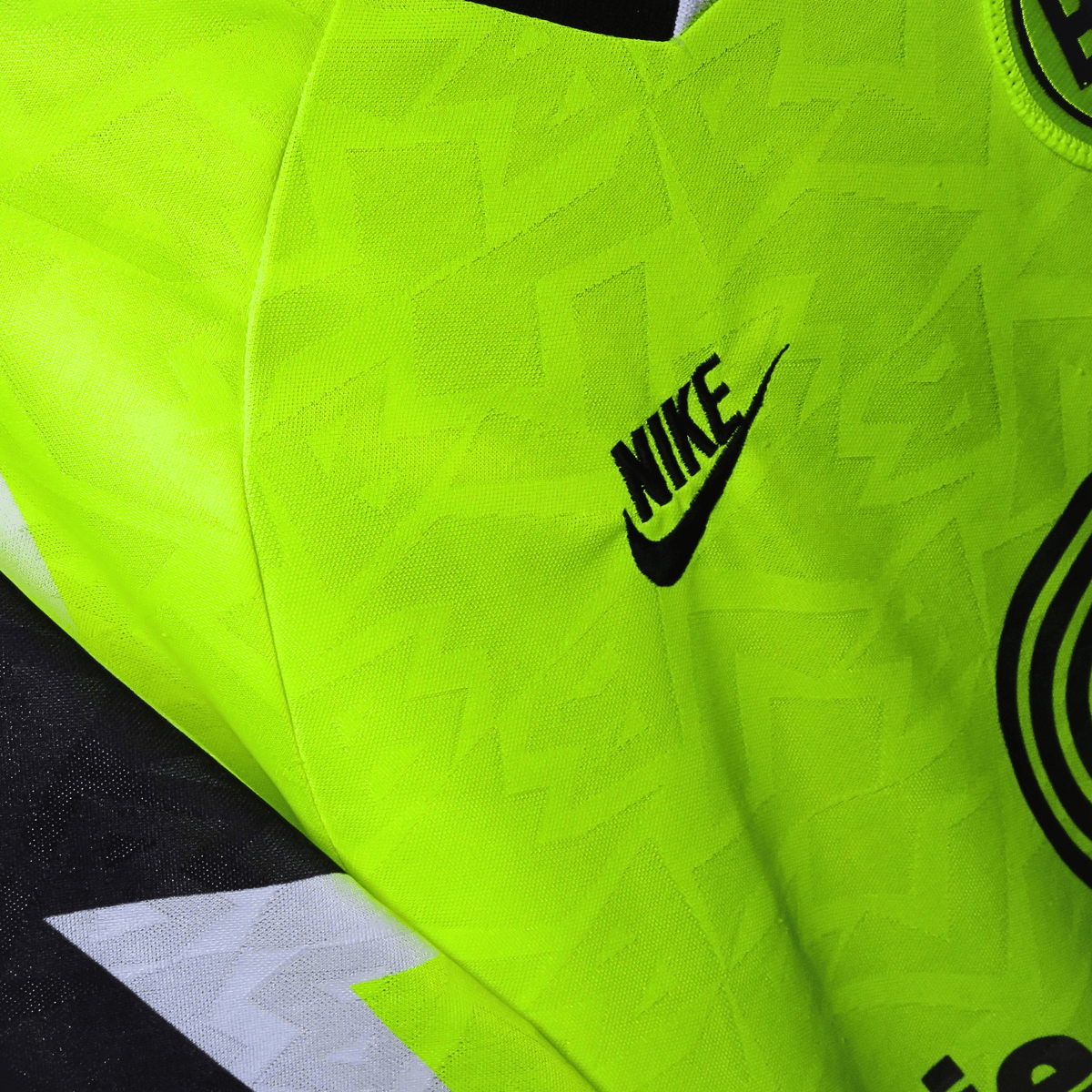 Original Dortmund 1995-1996 Home football shirt, size S | Nostalgic Football Shirts