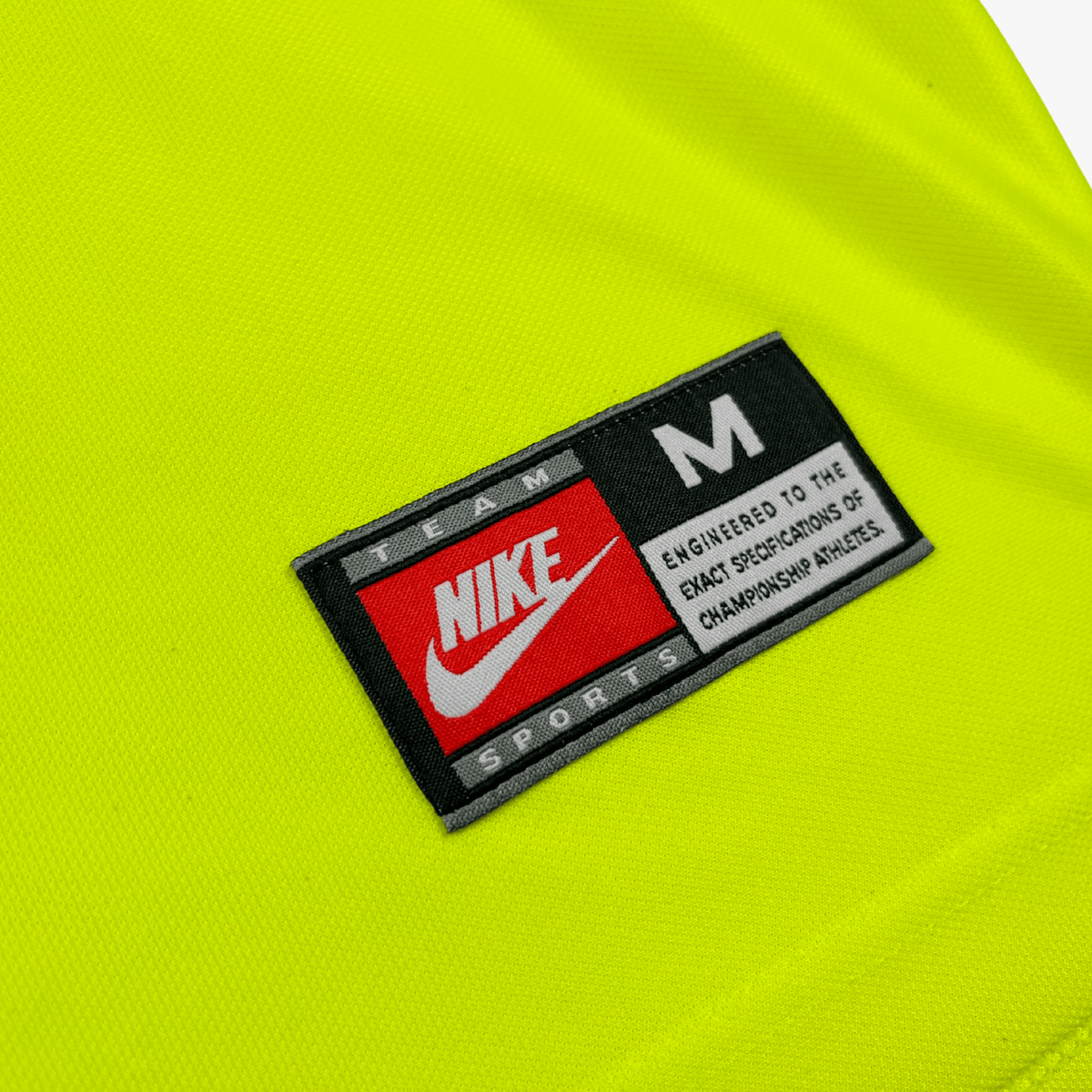Retro Dortmund 1997-1998 Home football jersey by Nike, size M | Nostalgic Football Shirts