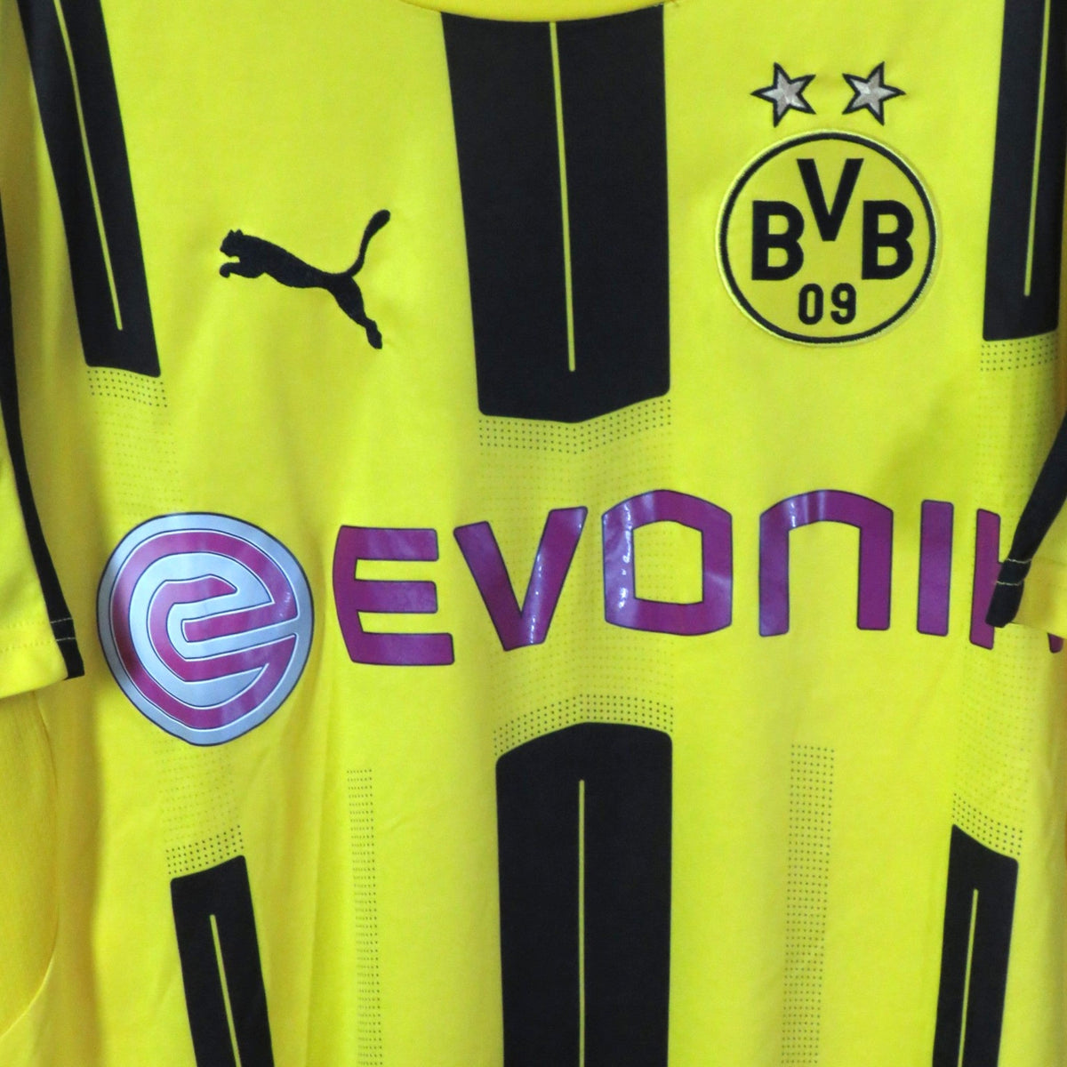 Retro Dortmund 2016-2017 Home football jersey by Puma, Weigl 33, size M | Nostalgic Football Shirts