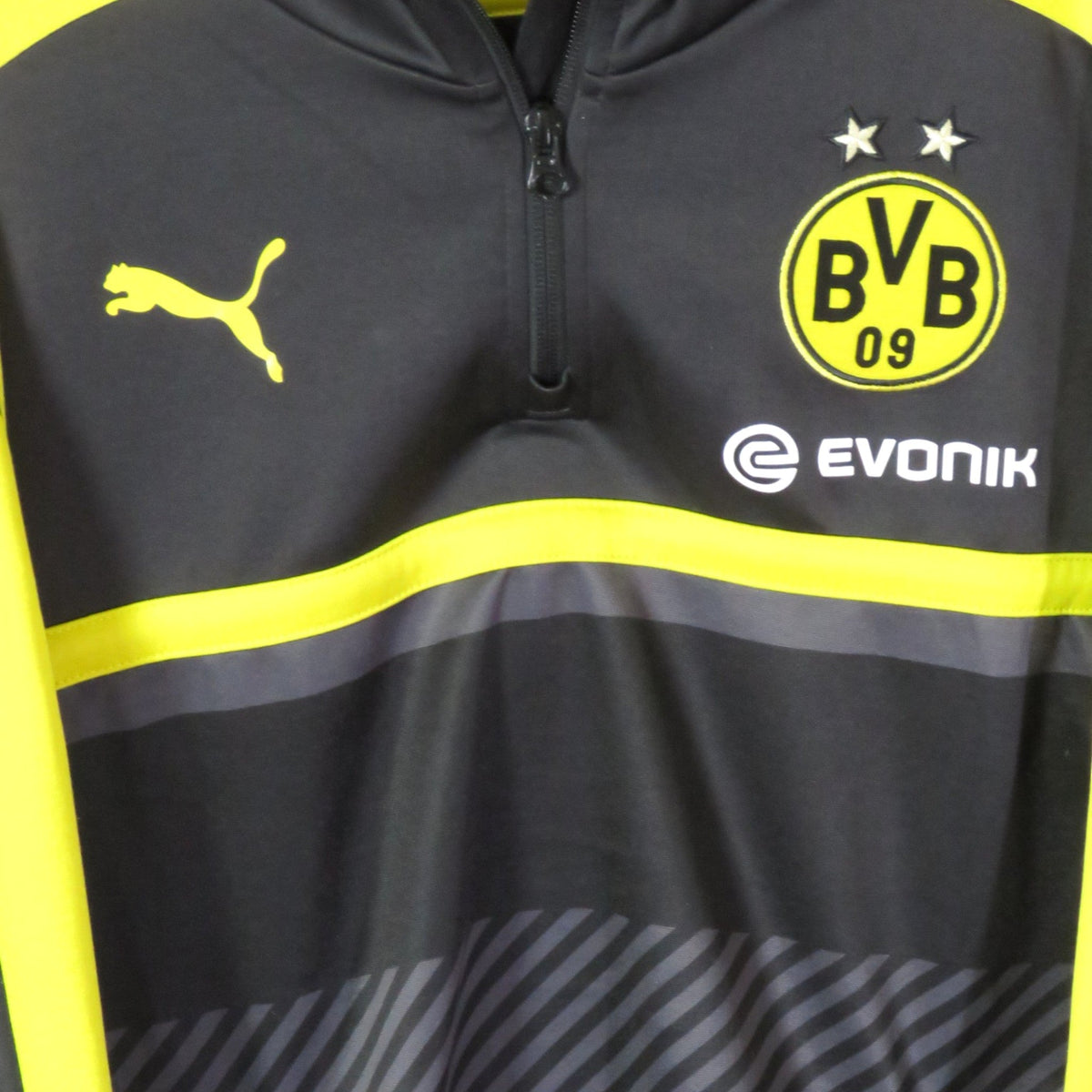 Retro Dortmund 2016-2017 Training sweater by Puma, size M | Nostalgic Football Shirts