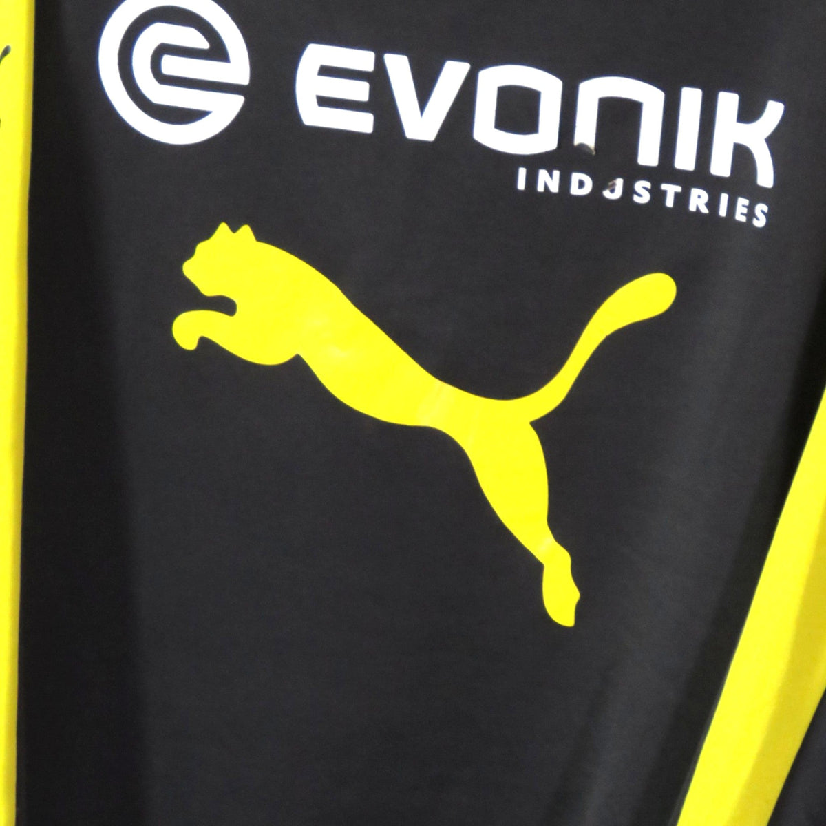 Original Dortmund 2016-2017 Training sweater, size M | Nostalgic Football Shirts