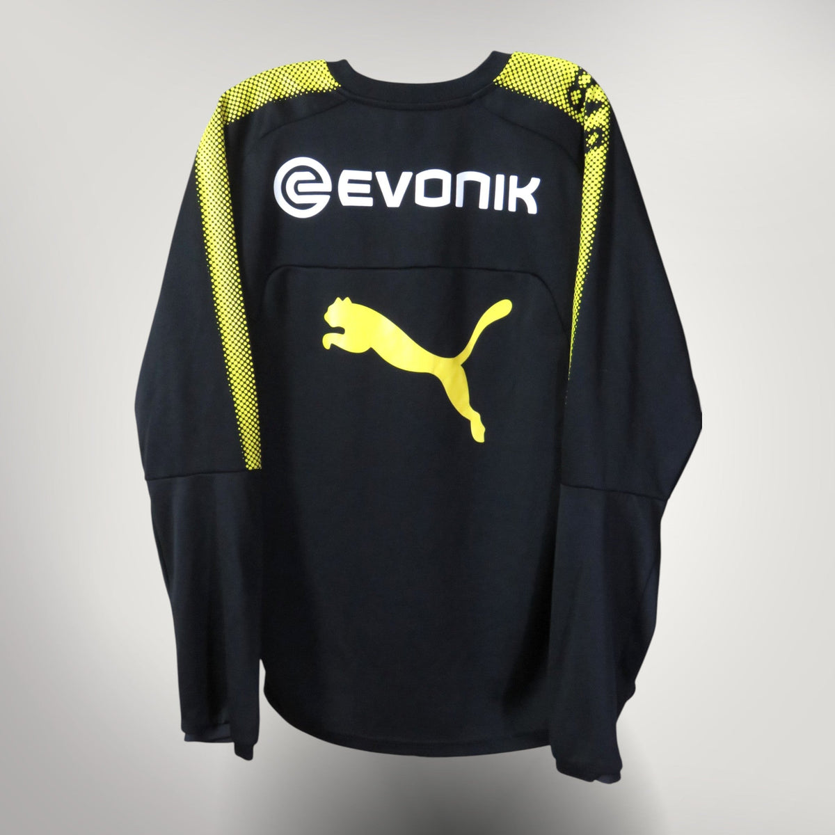 Authentic Puma Dortmund 2017-2018 Training sweater, size M | Nostalgic Football Shirts