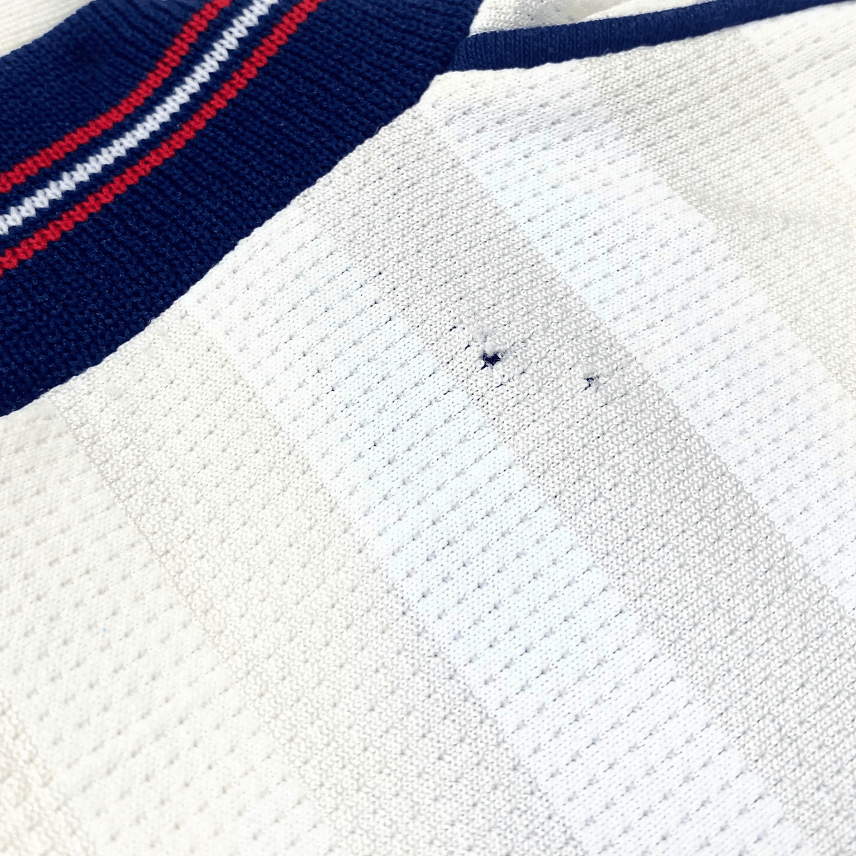 Retro England 1986 Home football jersey by Umbro, size XL | Nostalgic Football Shirts