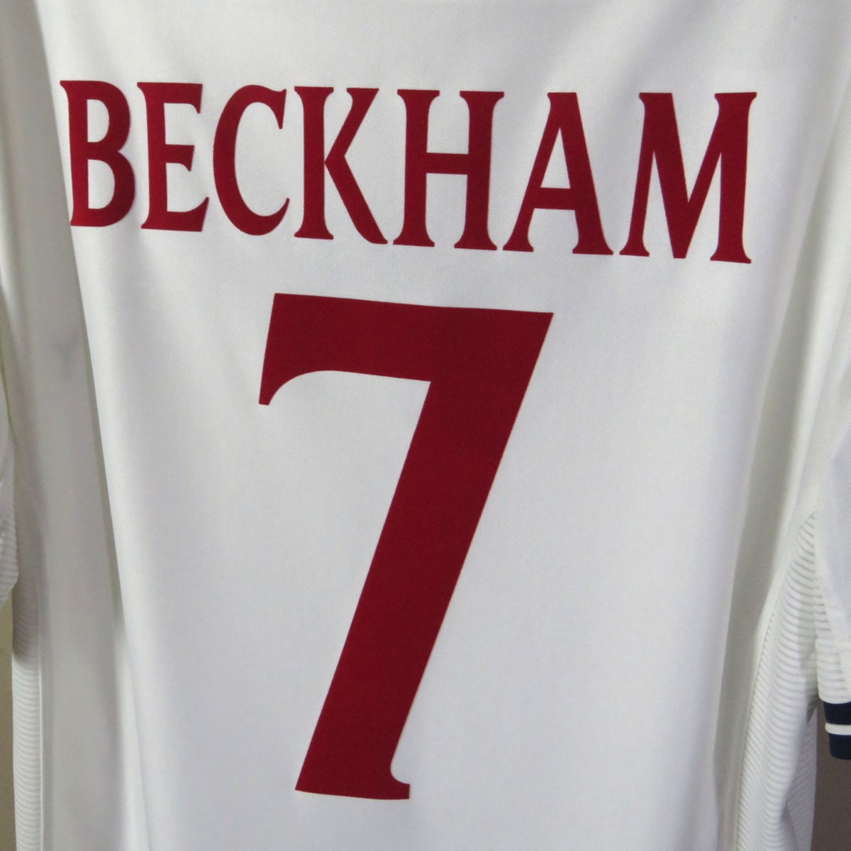 Retro England 1999-2001 Home football jersey by Umbro, Beckham 7, size XL | Nostalgic Football Shirts