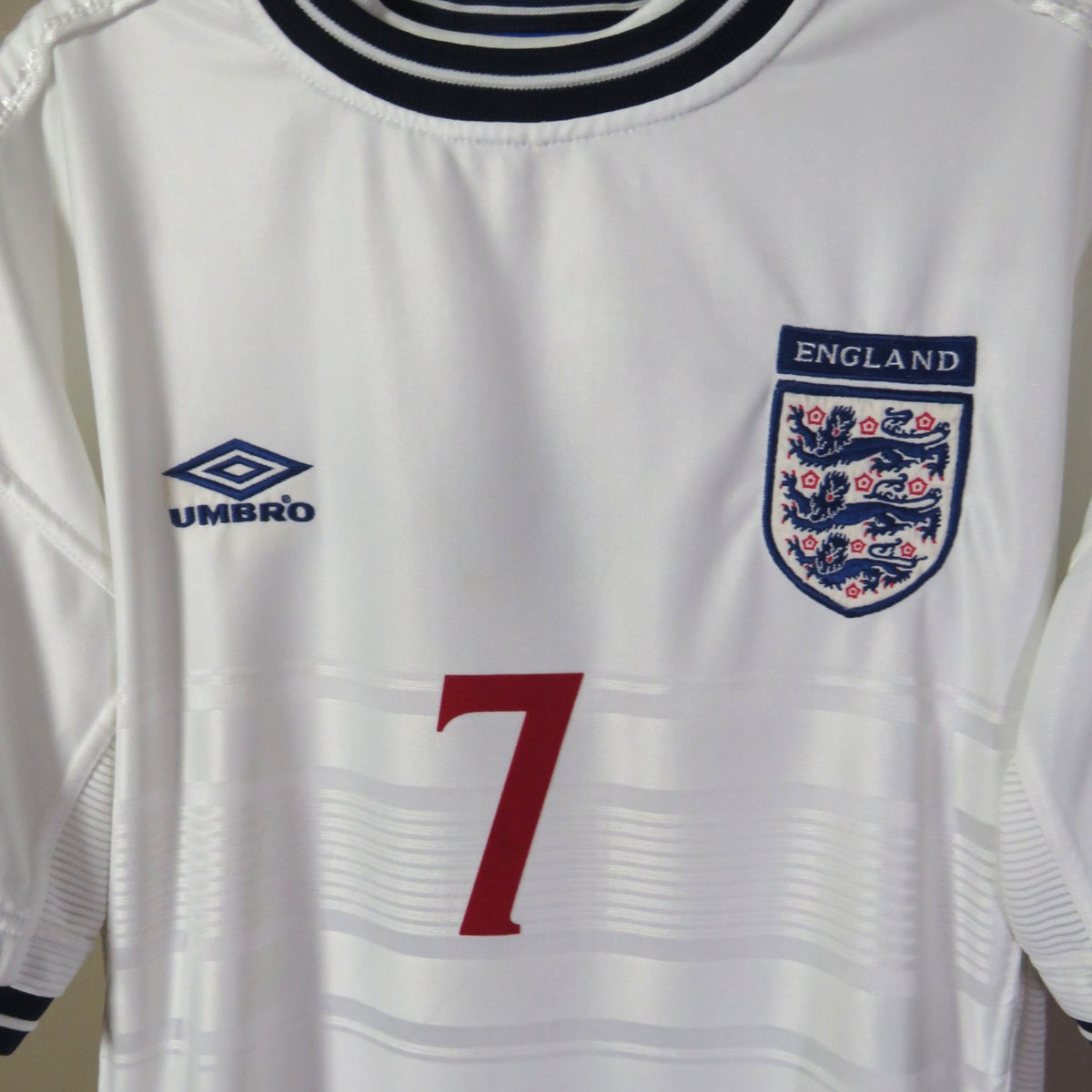 Original England 1999-2001 Home football shirt, size XL, Beckham 7 | Nostalgic Football Shirts