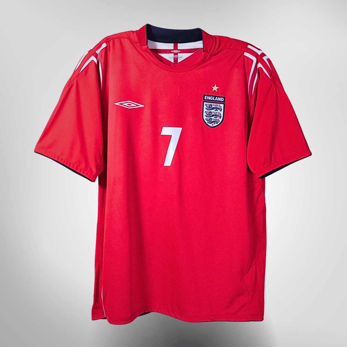 Authentic Umbro England 2004-2006 Away shirt, Beckham 7 on the back, size XL | Nostalgic Football Shirts