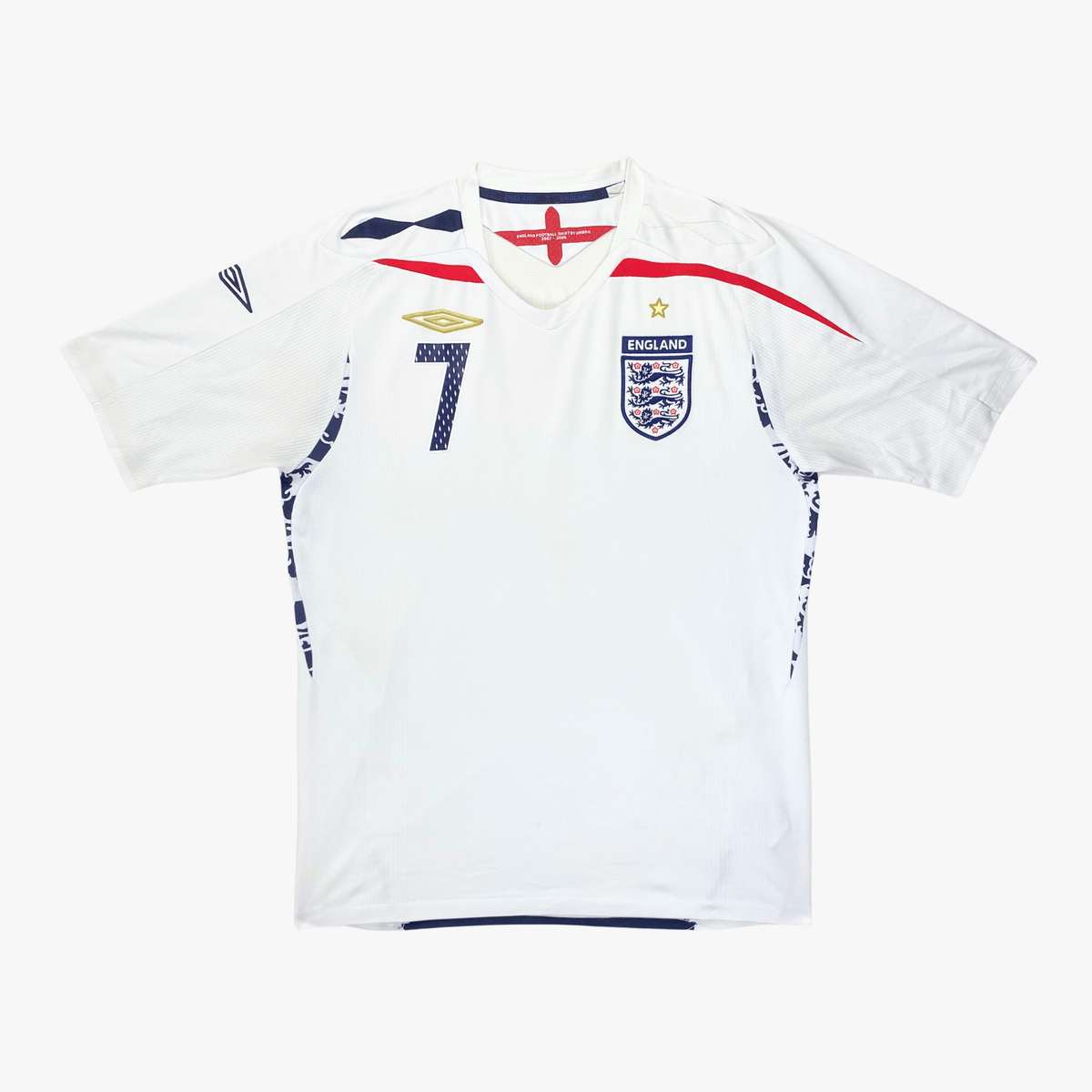 Authentic Umbro England 2007-2009 Home shirt, Beckham 7 on the back, size M | Nostalgic Football Shirts