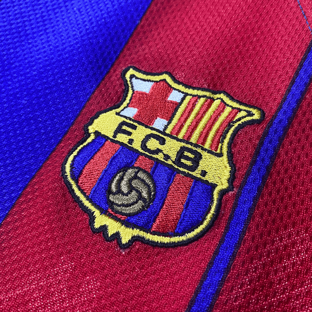 Original FC Barcelona 1997-1998 Home football shirt, size M | Nostalgic Football Shirts