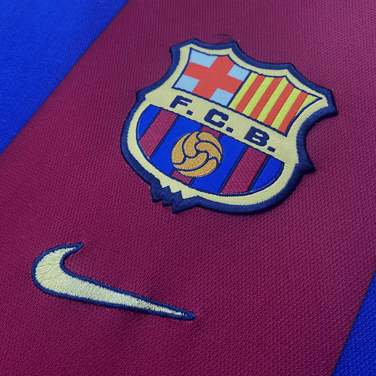 Original FC Barcelona 1998-1999 Home football shirt, size S | Nostalgic Football Shirts