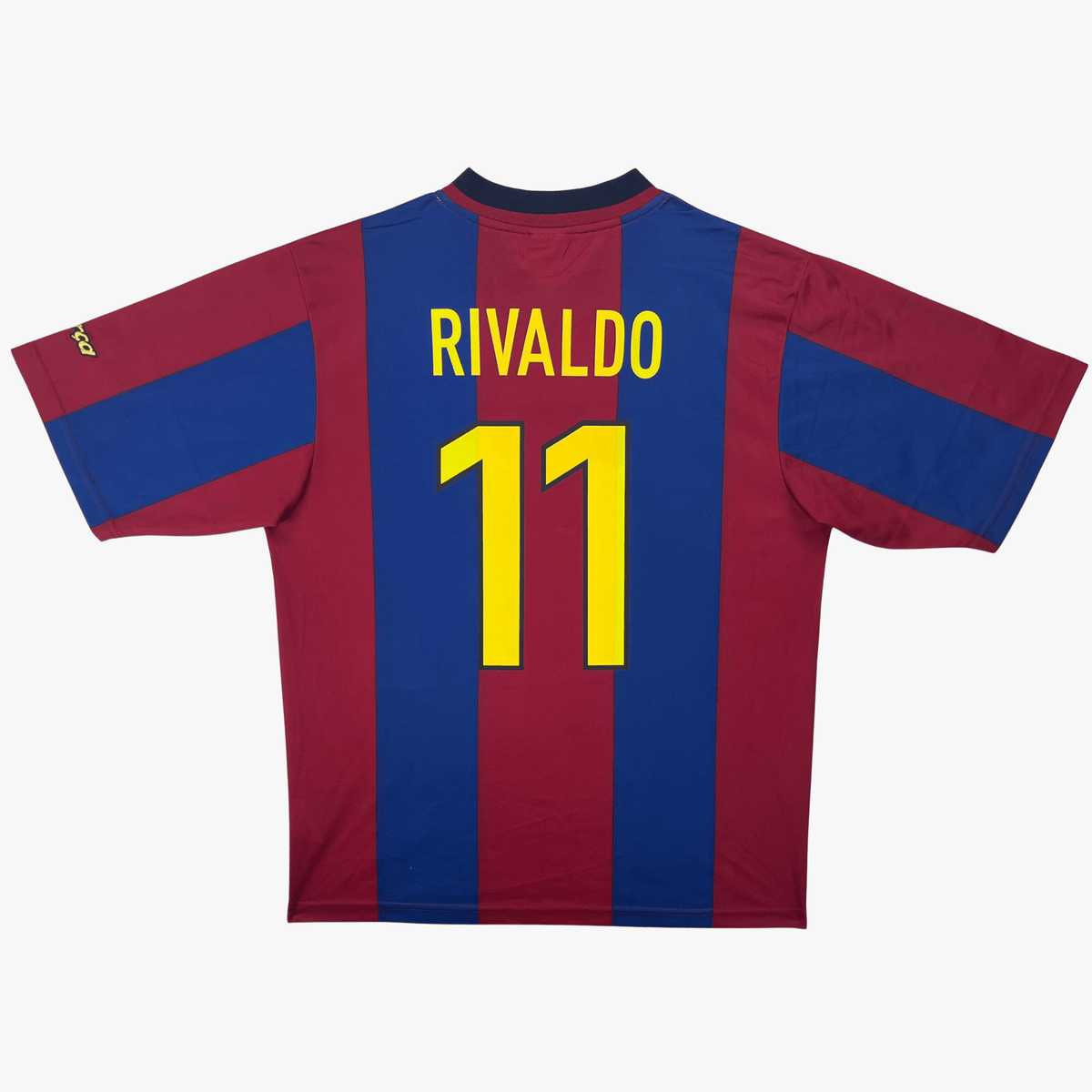 Vintage FC Barcelona 1998-1999 Home football shirt with Rivaldo 11 print, size M | Nostalgic Football Shirts