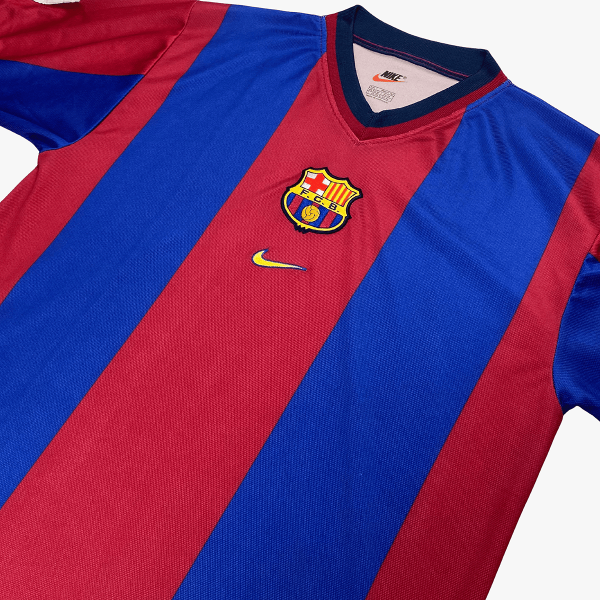 Retro FC Barcelona 1998-1999 Home football jersey by Nike, size L | Nostalgic Football Shirts