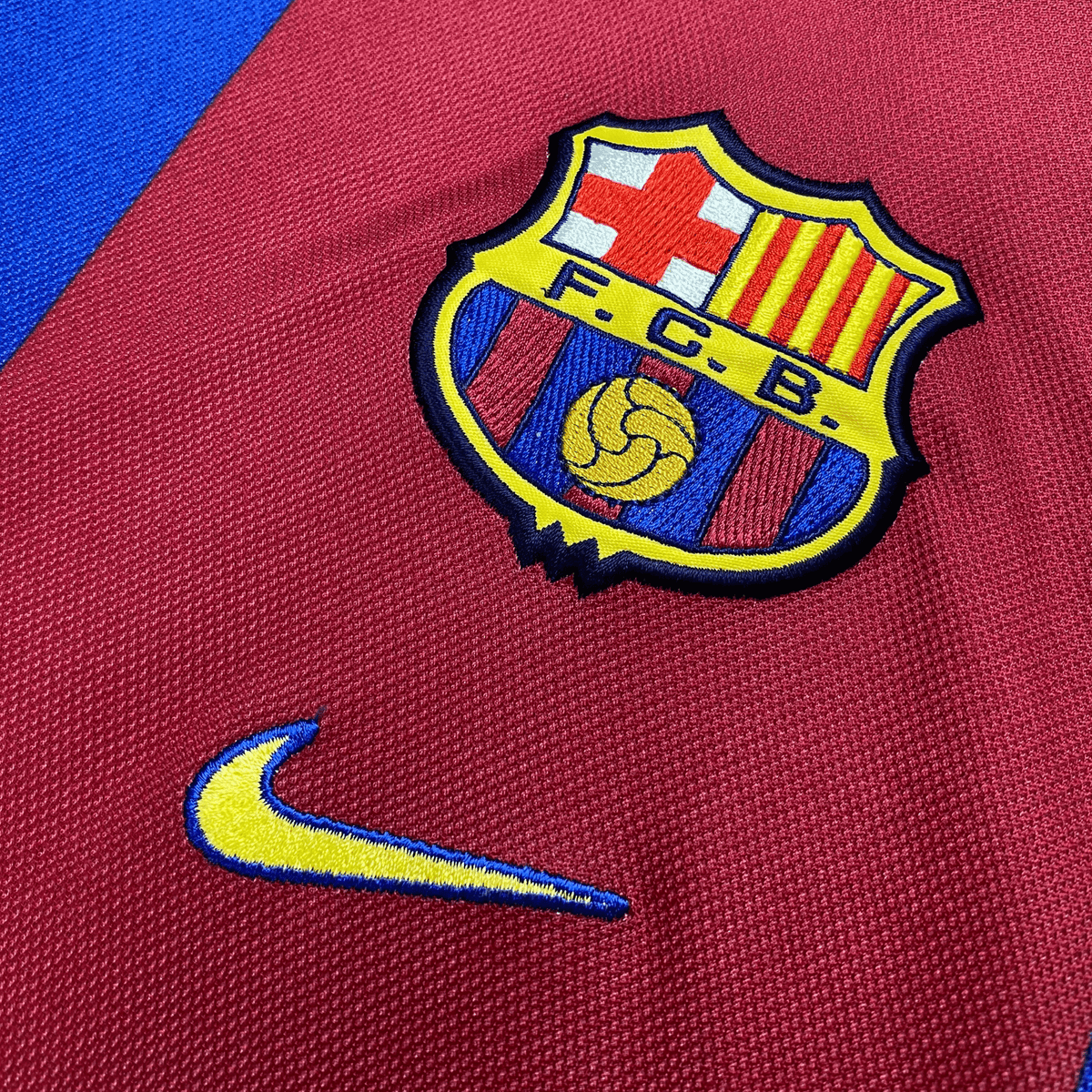 Original FC Barcelona 1998-1999 Home football shirt, size L | Nostalgic Football Shirts