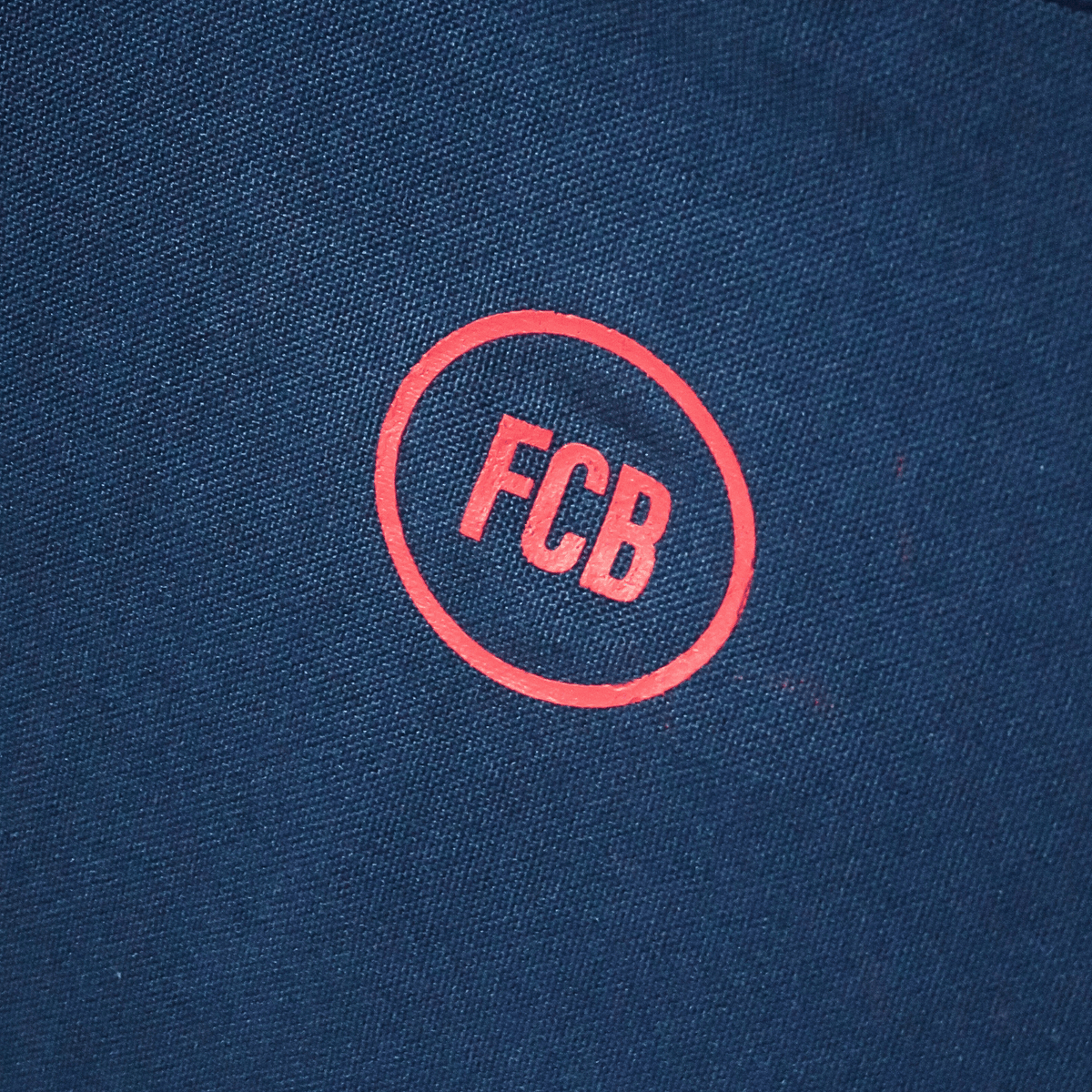 Authentic Nike FC Barcelona 2000-2001 Training shirt, size M | Nostalgic Football Shirts