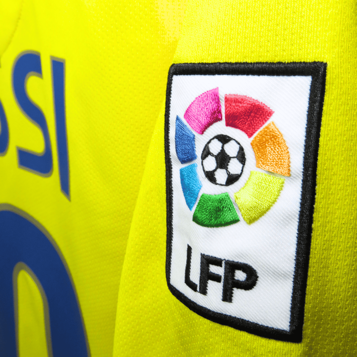 Vintage FC Barcelona 2008-2010 Away longsleeve football shirt with Messi 10 print, size S | Nostalgic Football Shirts
