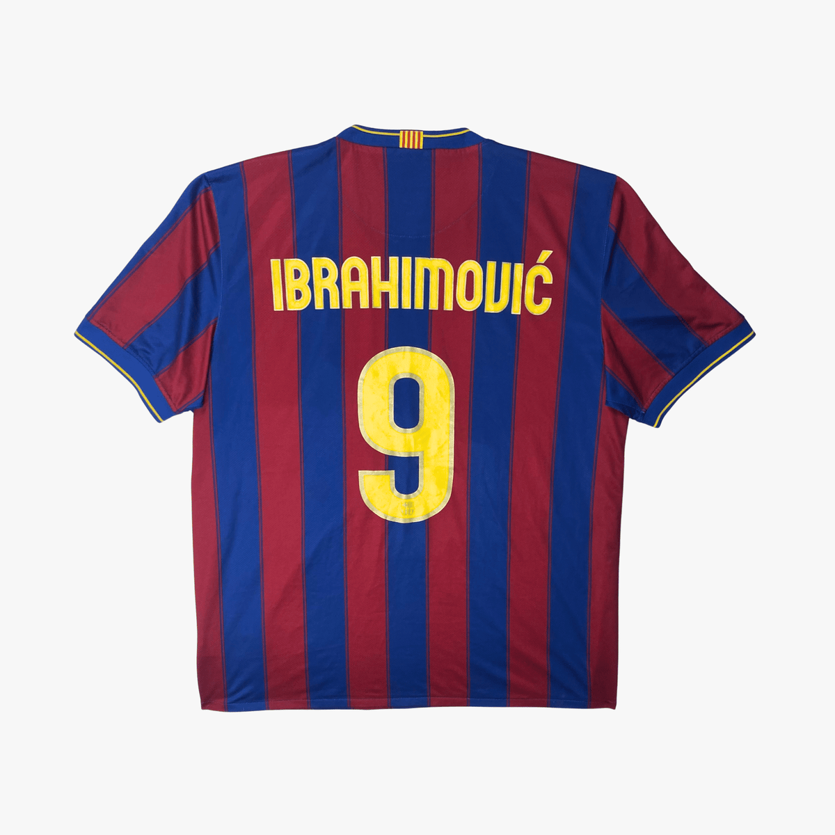Vintage FC Barcelona 2009-2010 Home football shirt with Ibrahimović 9 print, size XXL, product code 343808-496 | Nostalgic Football Shirts