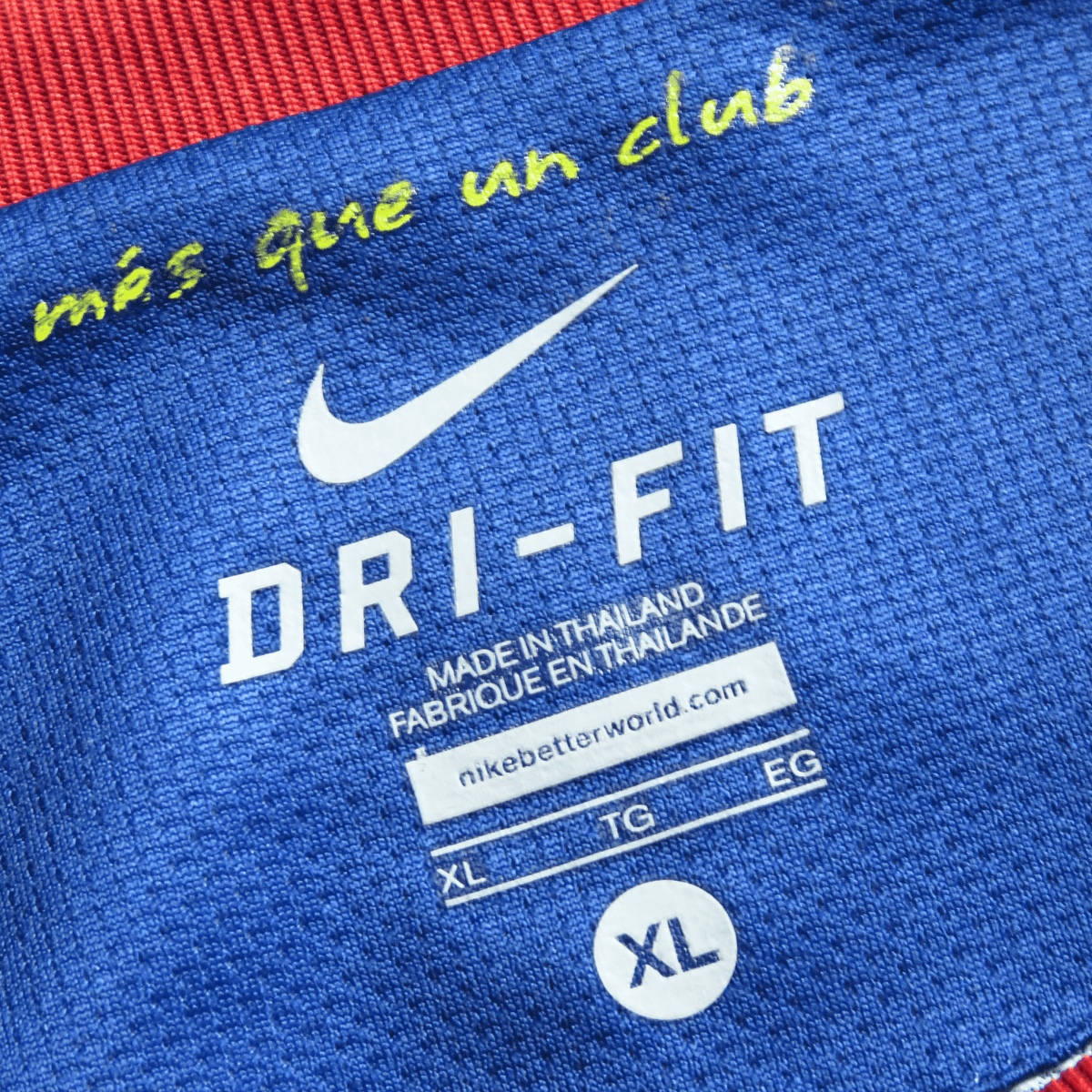 Original FC Barcelona 2011-2012 Home football shirt, size XL, Messi 10 | Nostalgic Football Shirts
