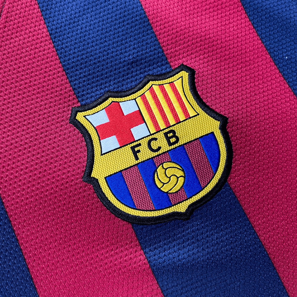 Original FC Barcelona 2013-2014 Home football shirt, size L, Iniesta 8, product code 532822-413 | Nostalgic Football Shirts