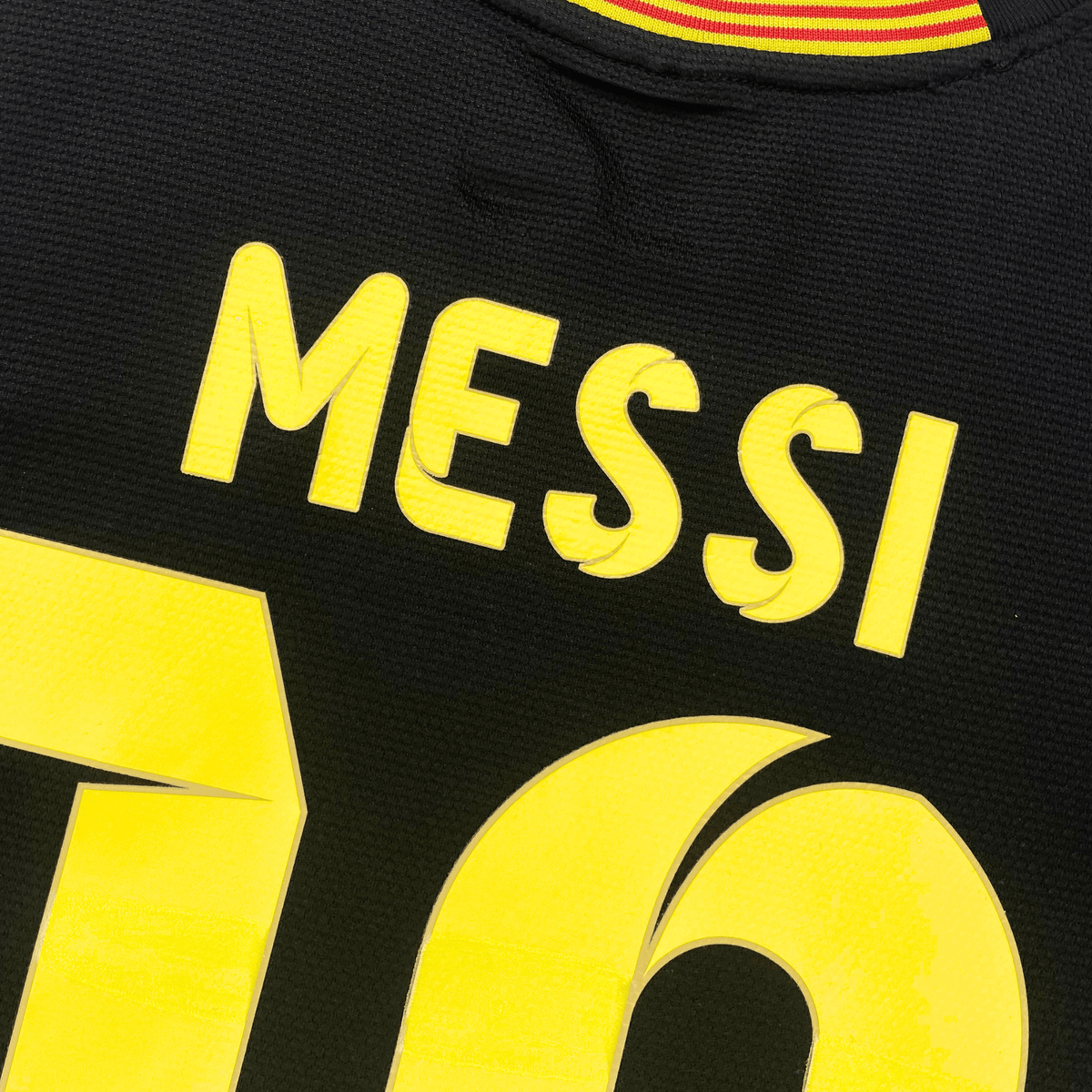 Retro FC Barcelona 2013-2014 Third football jersey by Nike, Messi 10, size S | Nostalgic Football Shirts