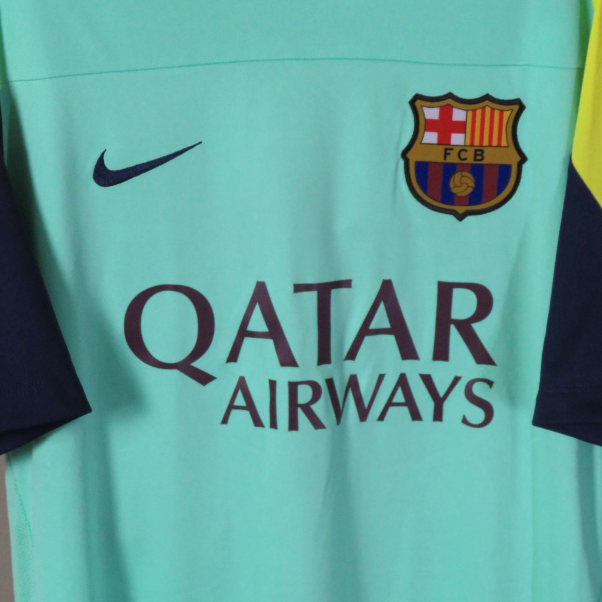 Retro FC Barcelona 2013-2014 Training jersey by Nike, brand new with tags, size L | Nostalgic Football Shirts