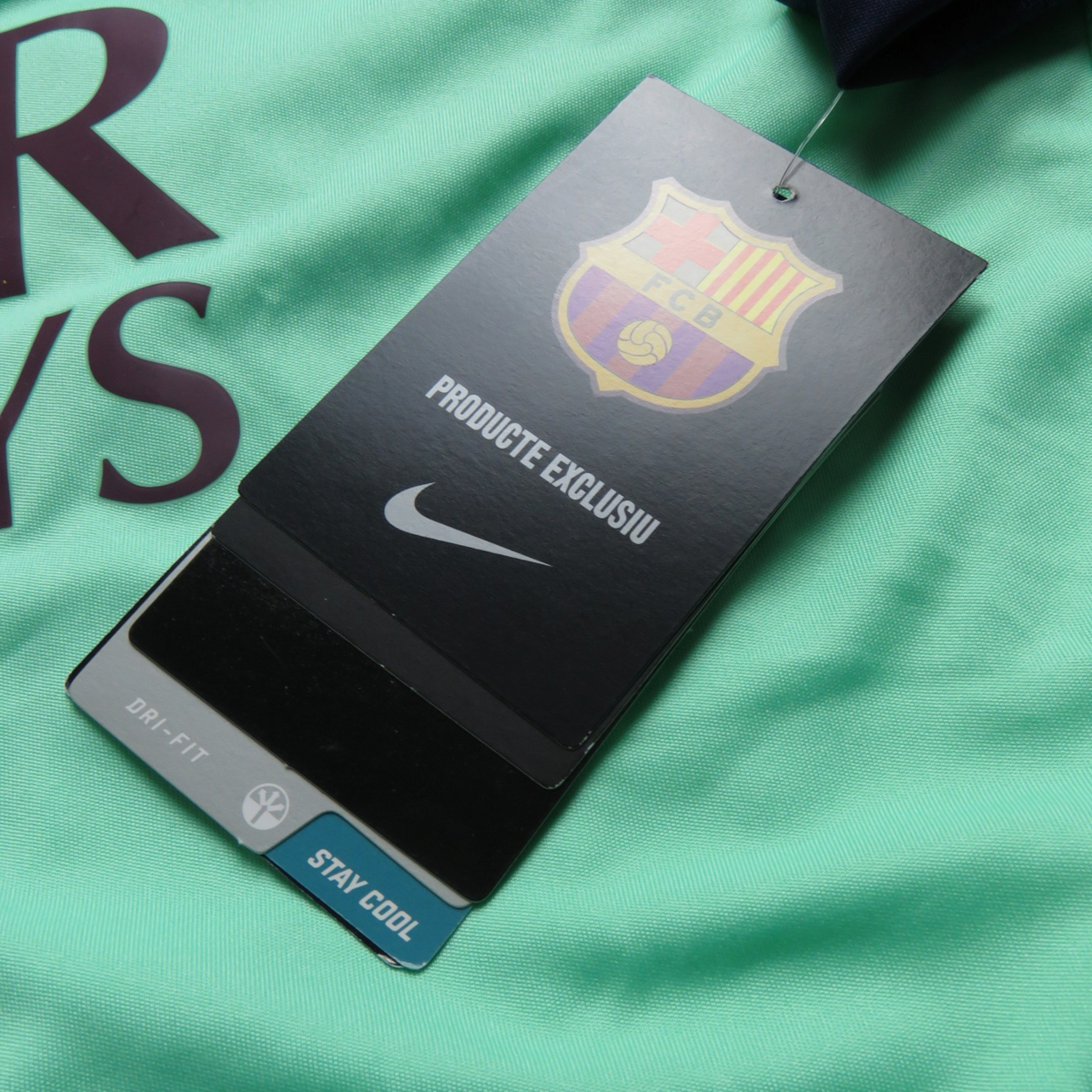 Authentic Nike FC Barcelona 2013-2014 Training shirt, brand new with tags, size L | Nostalgic Football Shirts