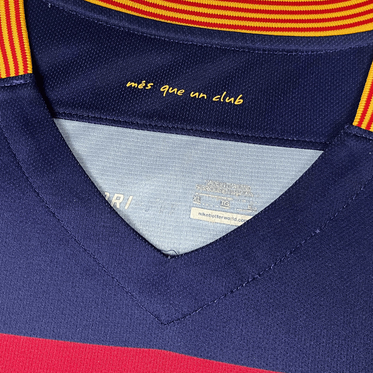 Retro FC Barcelona 2015-2016 Home football jersey by Nike, Messi 10, size XL | Nostalgic Football Shirts