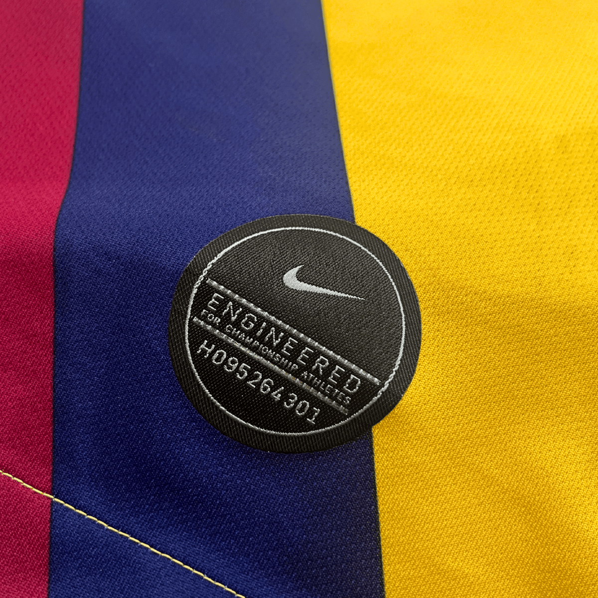 Vintage FC Barcelona 2019-2020 Away football shirt with de Jong 21 print, size XXL | Nostalgic Football Shirts
