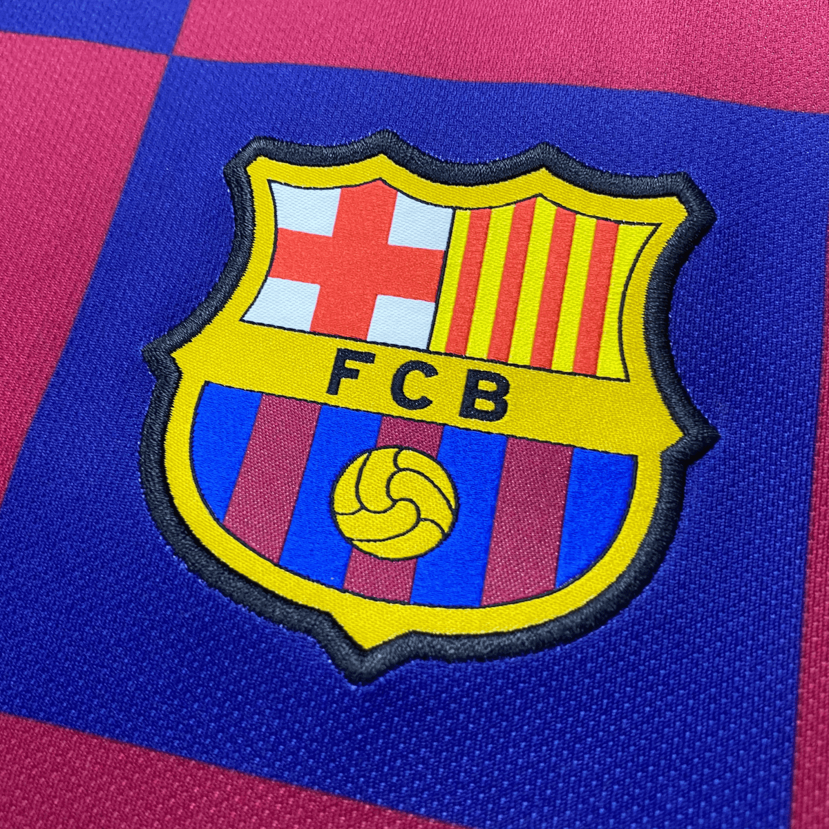 Vintage FC Barcelona 2019-2020 Home football shirt with Messi 10 print, size M | Nostalgic Football Shirts