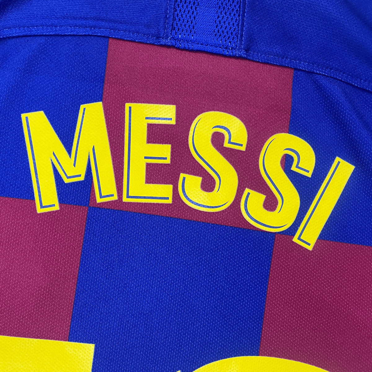 Vintage FC Barcelona 2019-2020 Home football shirt with Messi 10 print, size M | Nostalgic Football Shirts
