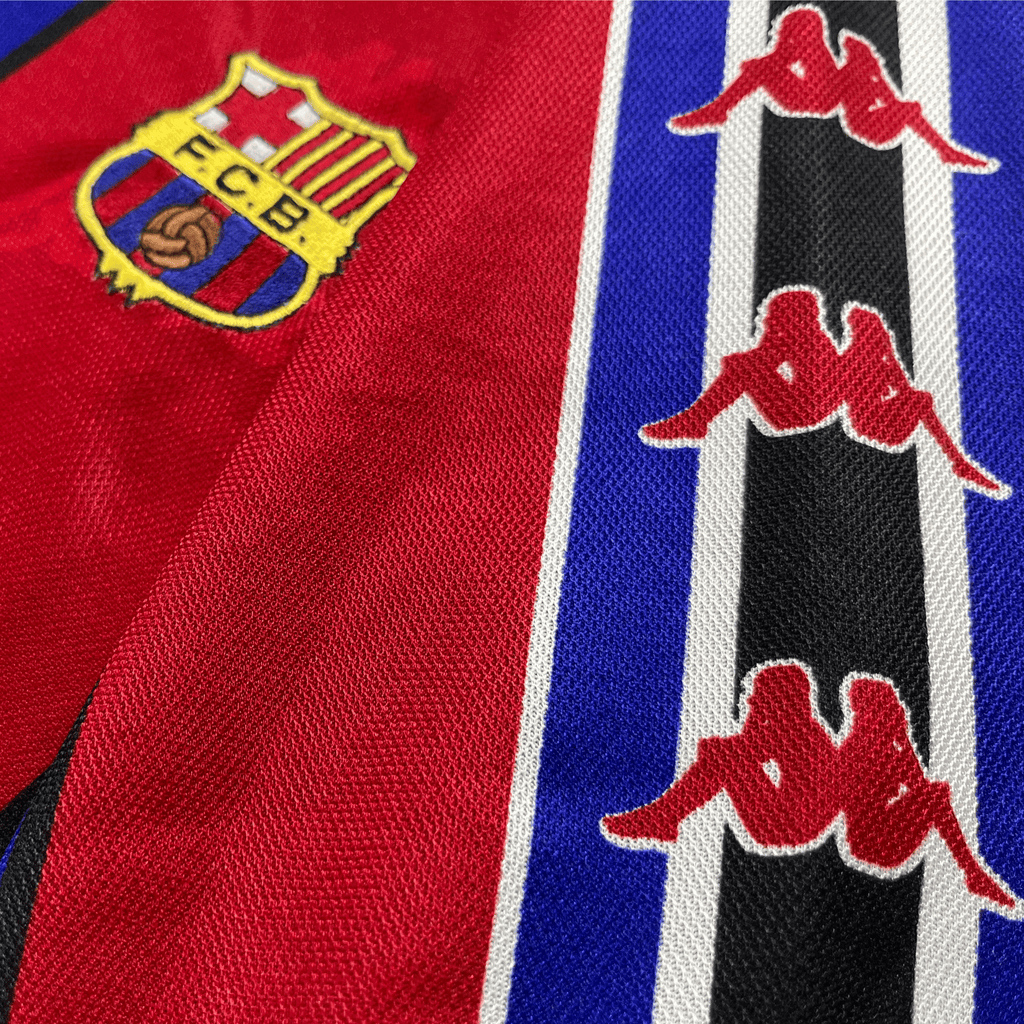 FC Barcelona 1995-97 Home Shirt M