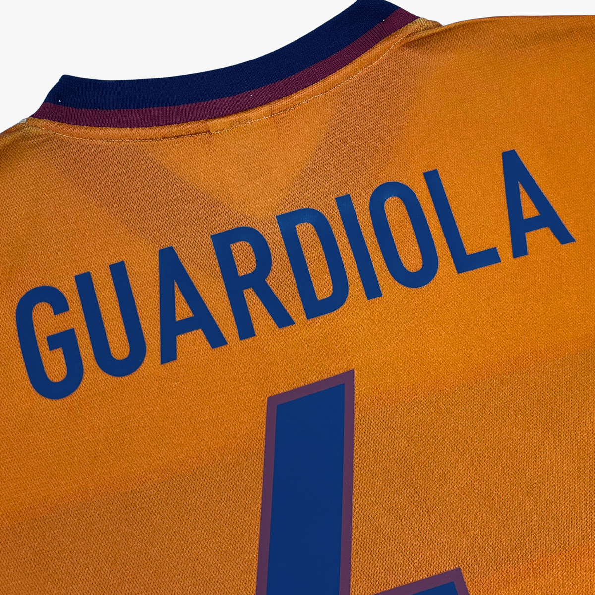 FC Barcelona 1998-99 Away Guardiola #4 Shirt L