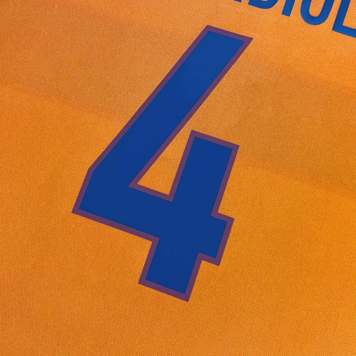 FC Barcelona 1998-99 Away Guardiola #4 Shirt L