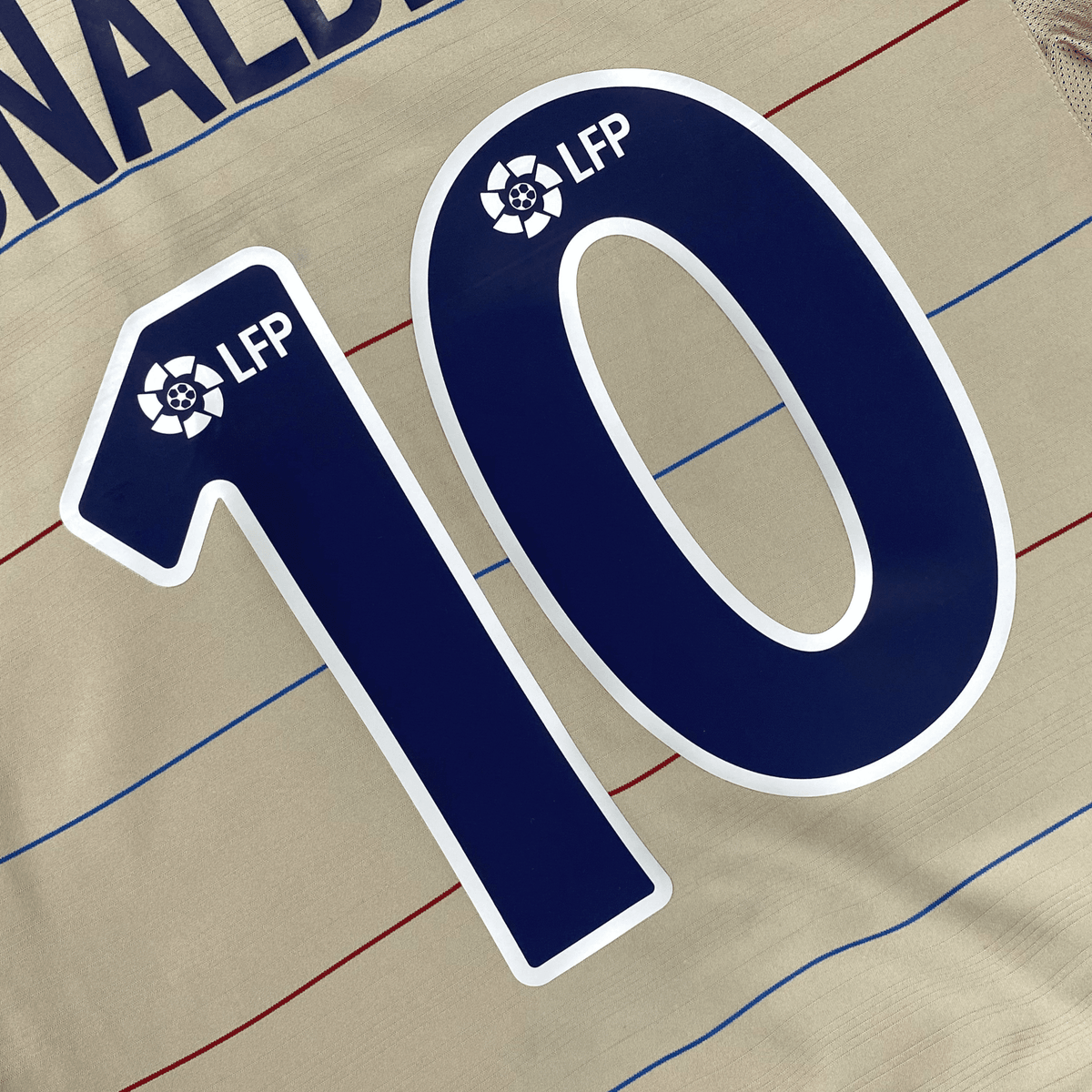 FC Barcelona 2003-04 Away Ronaldinho #10 Shirt M