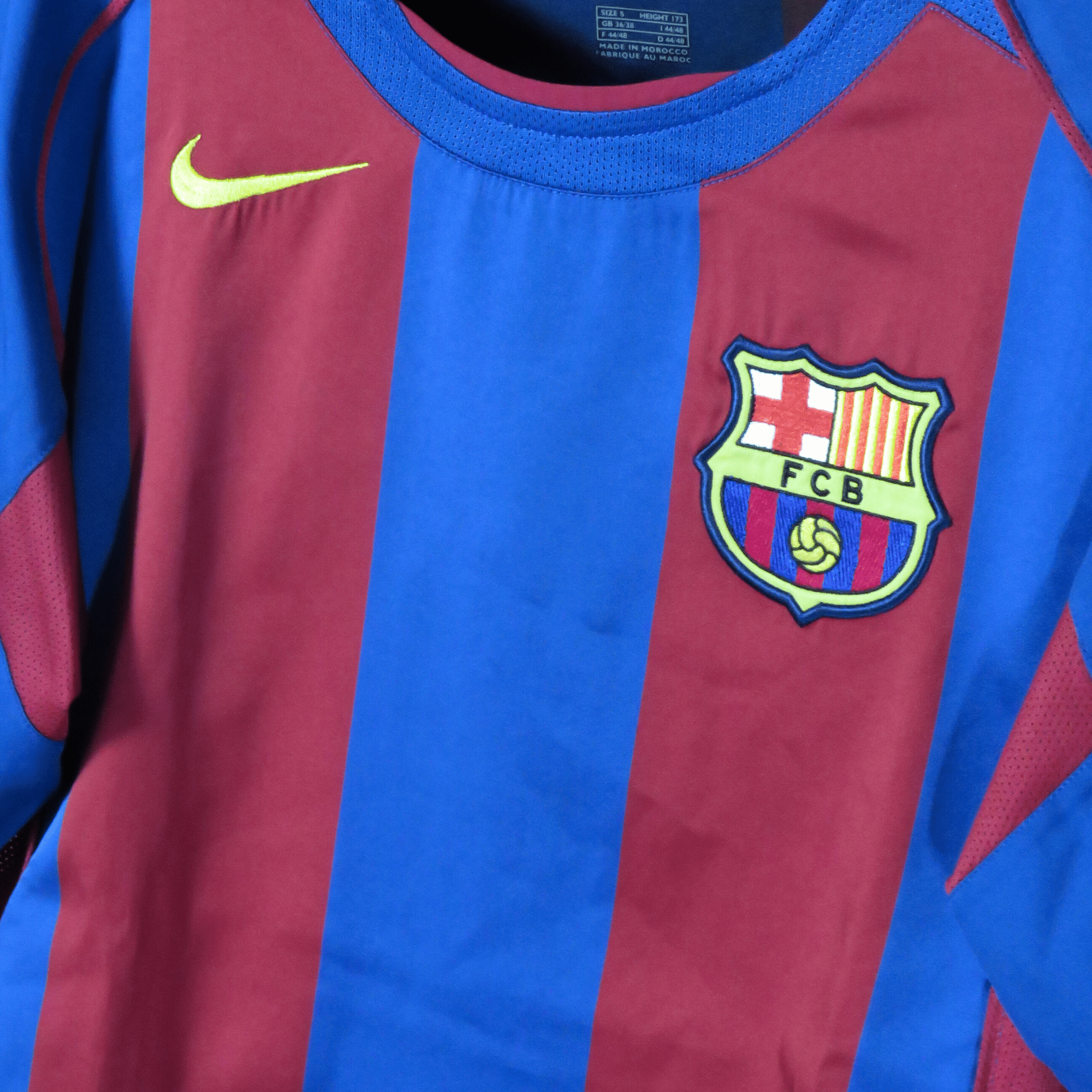 FC Barcelona 2004-05 Home Iniesta #24 Shirt S