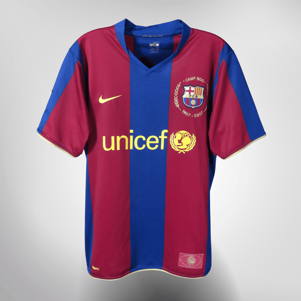 FC Barcelona 2007-08 Home Messi #19 Shirt M