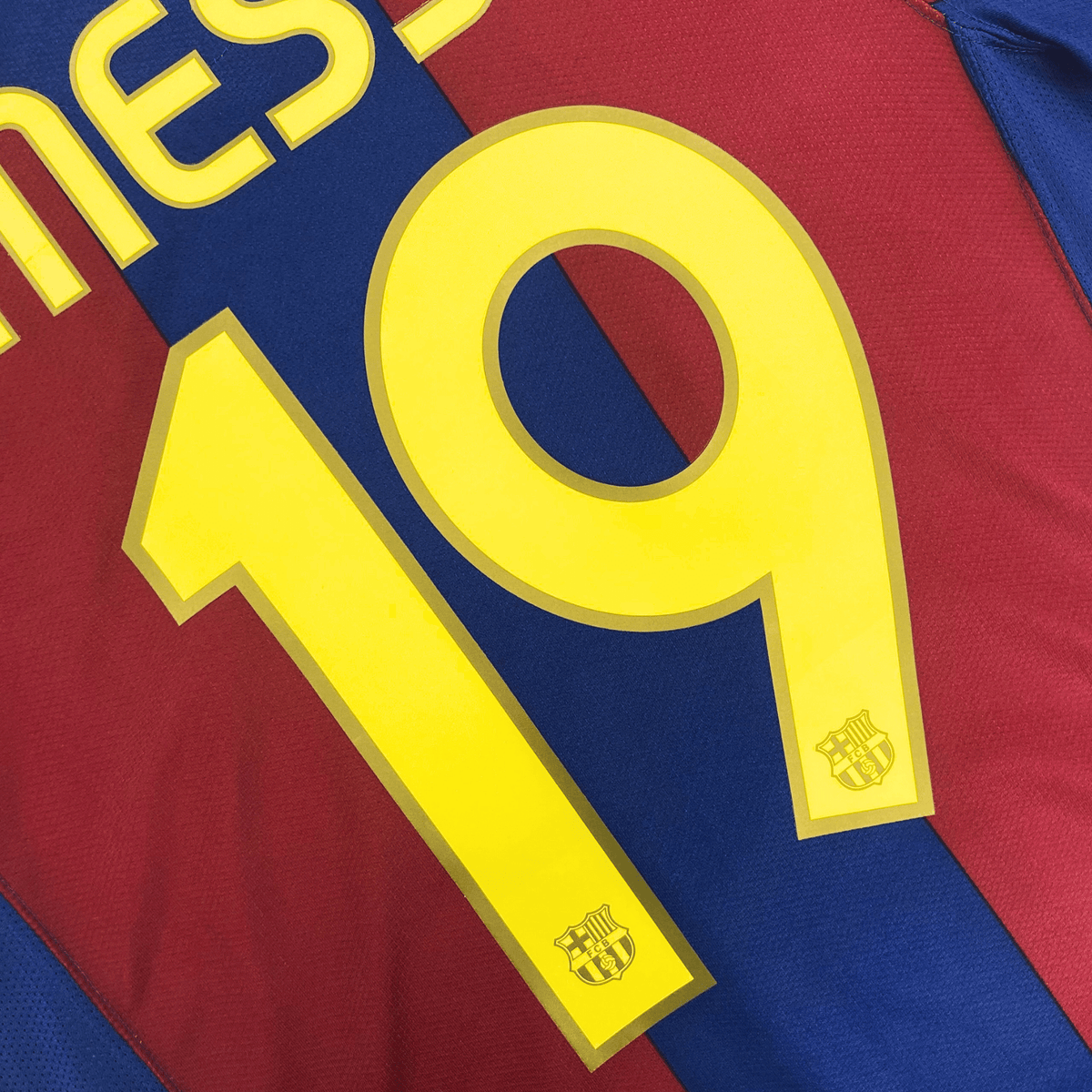 FC Barcelona 2007-08 Home Messi #19 Shirt S