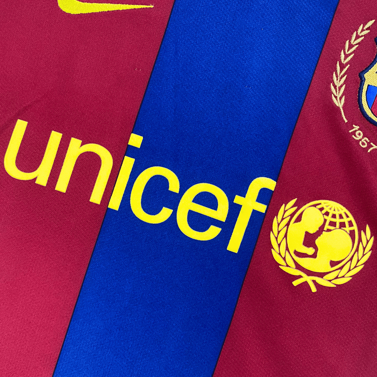 FC Barcelona 2007-08 Home Messi #19 Shirt S