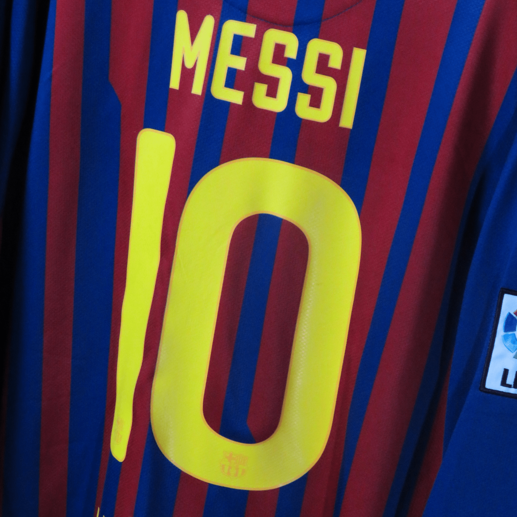 FC Barcelona 2011-12 Home Messi #10 Shirt XL