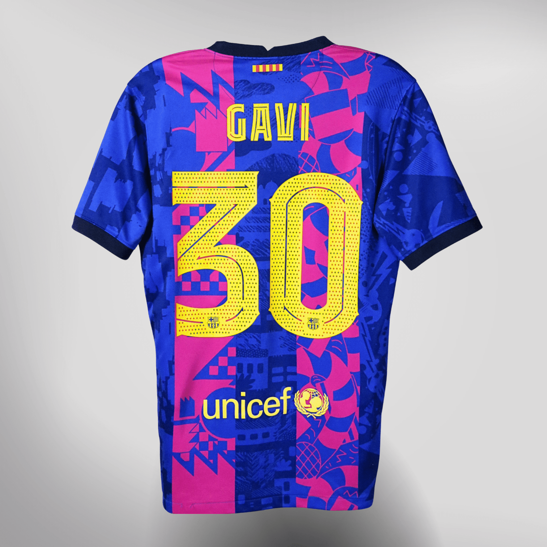 FC Barcelona Gavi 30番シャツ 21-22シーズン FC Barcelona 2021-22 Third Gavi #30 Shirt S – Nostalgic Football