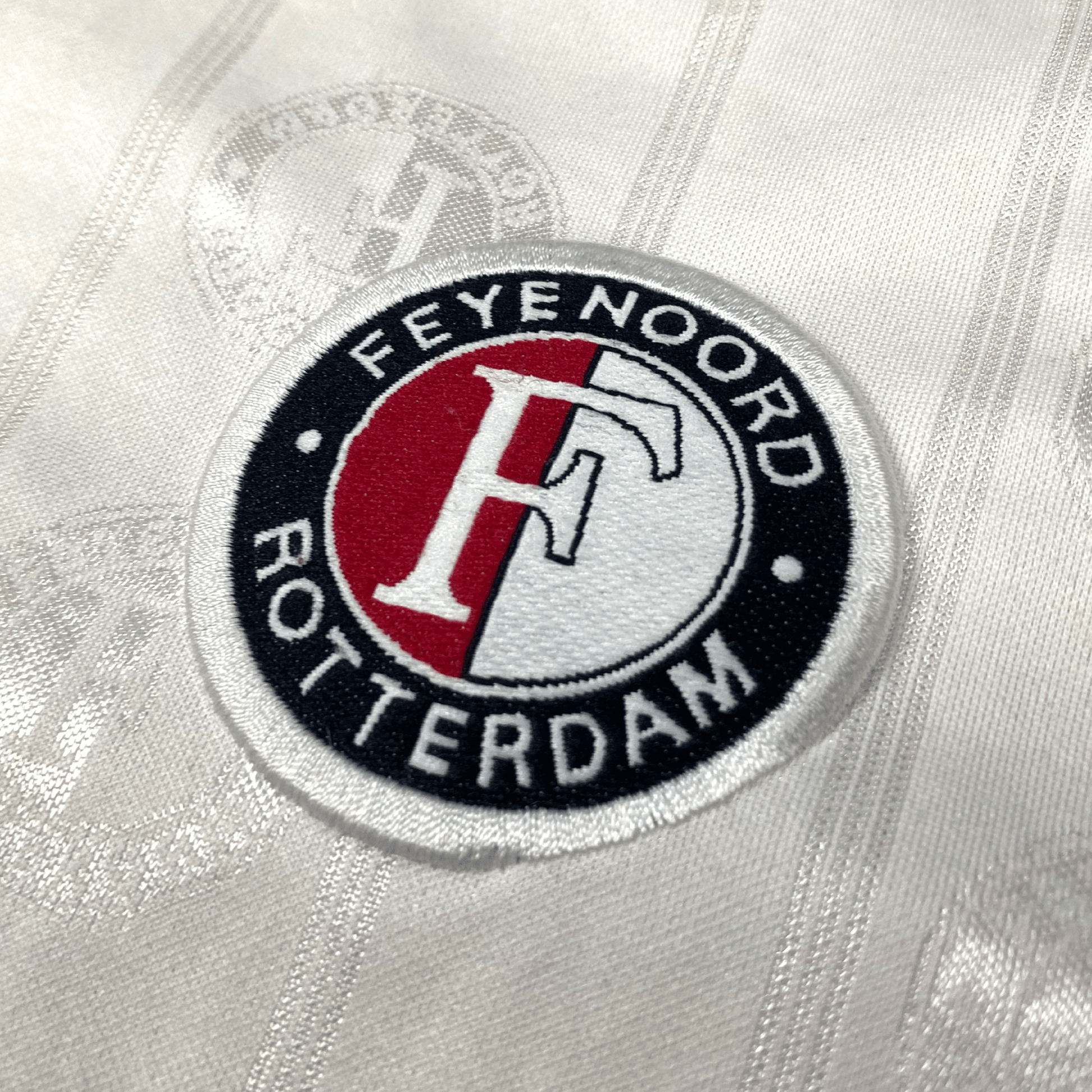 Feyenoord 1997-98 Home Shirt L