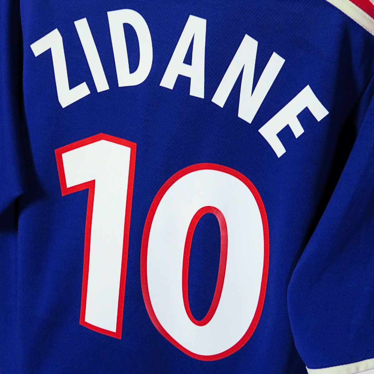 Retro France 2000-2002 Home football jersey by Adidas, Zidane 10, size M | Nostalgic Football Shirts
