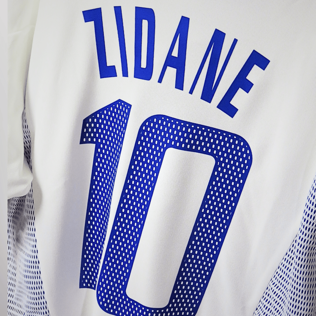 Retro France 2002-2004 Away football jersey by Adidas, Zidane 10, size M | Nostalgic Football Shirts